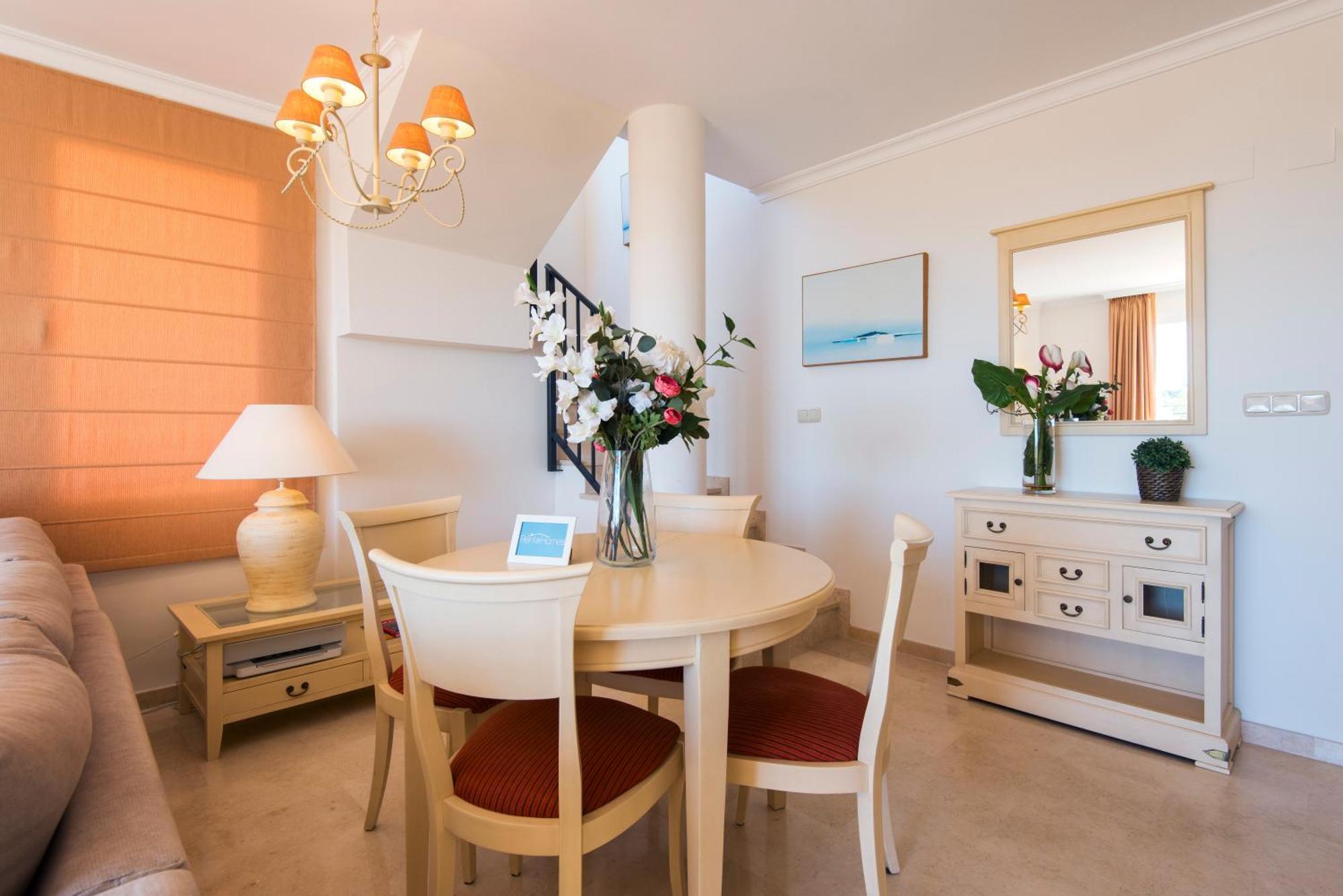 מארבלה Rentandhomes Penthouse Elviria Golf מראה חיצוני תמונה