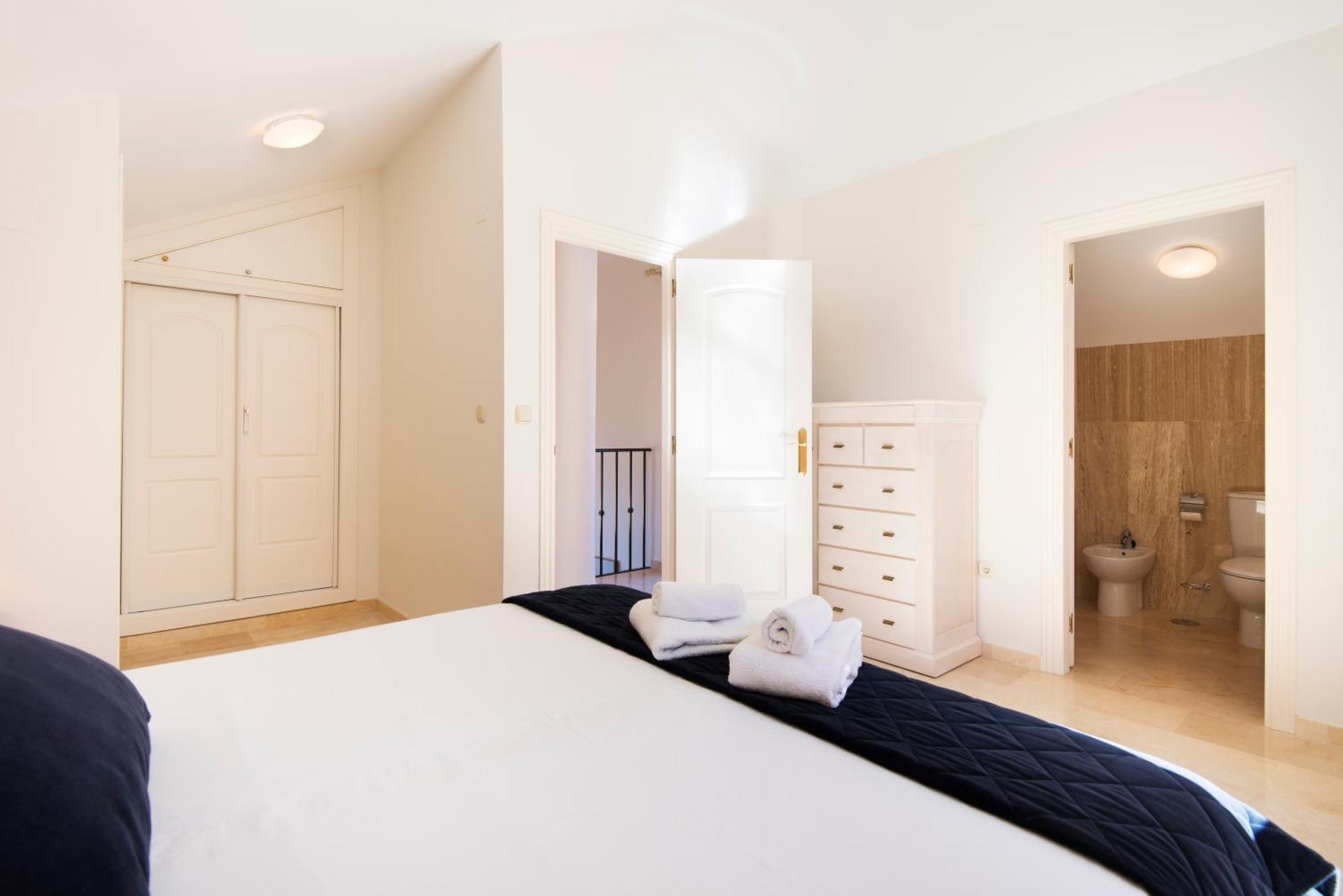 מארבלה Rentandhomes Penthouse Elviria Golf מראה חיצוני תמונה