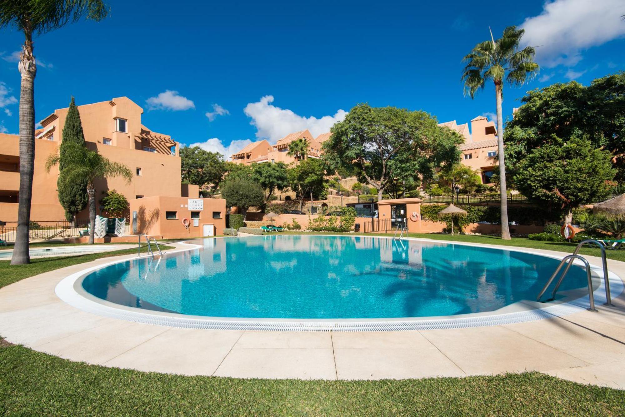 מארבלה Rentandhomes Penthouse Elviria Golf מראה חיצוני תמונה