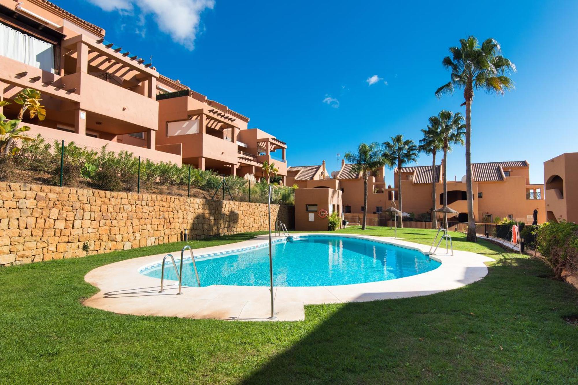 מארבלה Rentandhomes Penthouse Elviria Golf מראה חיצוני תמונה
